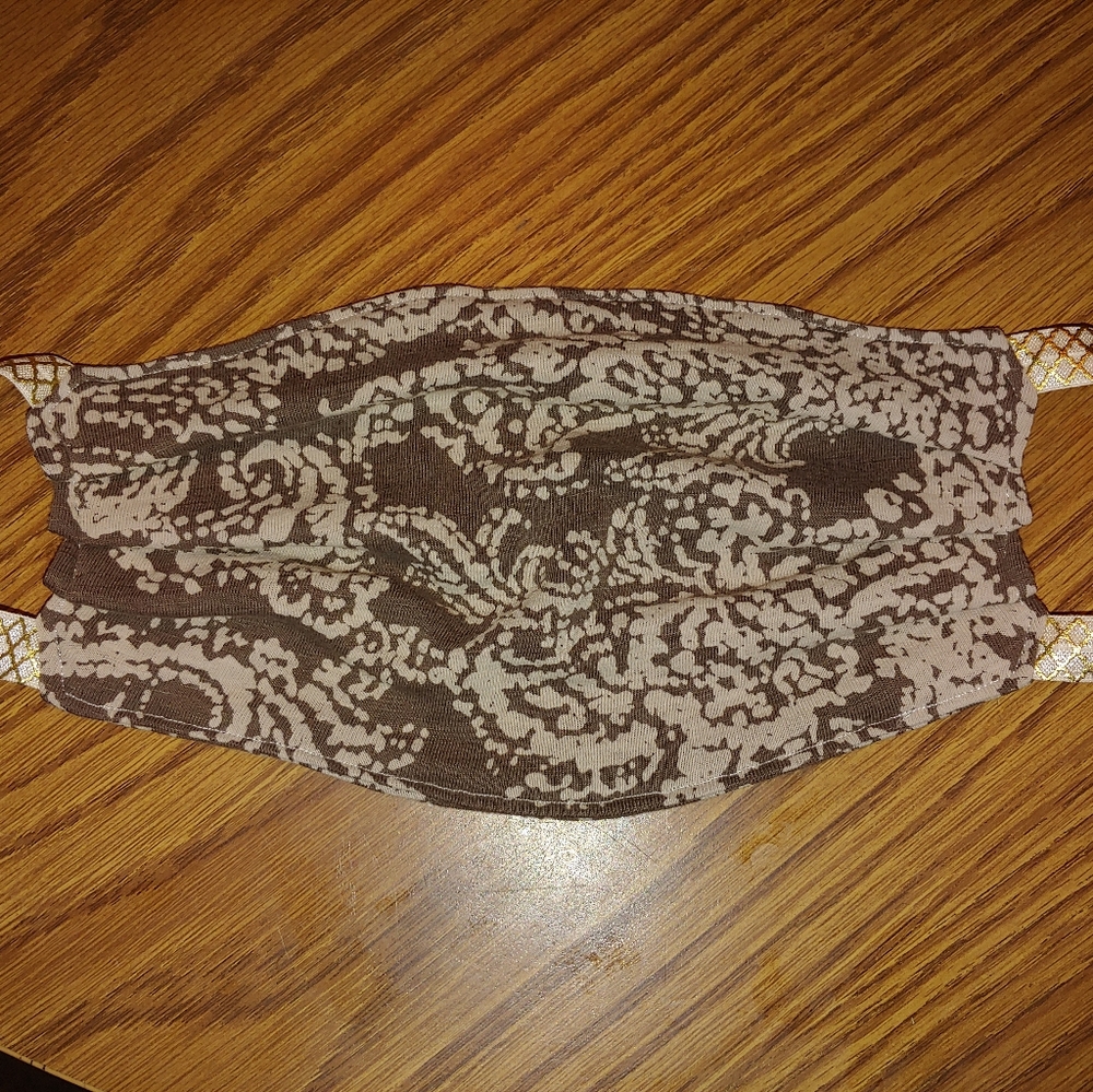 Brown and gold pattern adult size washable cover
